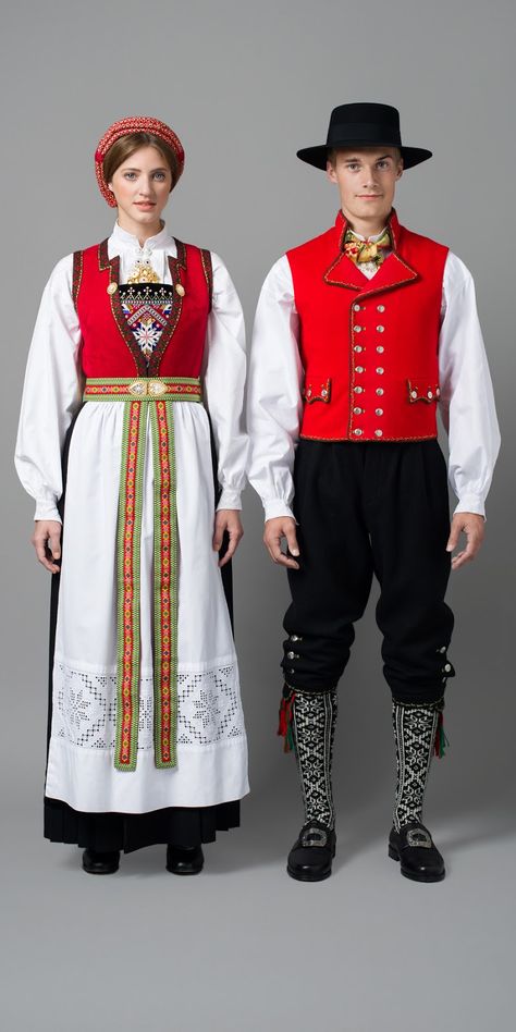 Hello all,   Today I will cover the last province of Norway, Hordaland.  This is one of the great centers of Norwegian folk costume, hav... Norway Clothing, Norwegian Dress, Norwegian Clothing, Scandinavian Dress, Scandinavian Costume, Costumes Around The World, Frozen Costume, Folk Dresses, Mothers Dresses