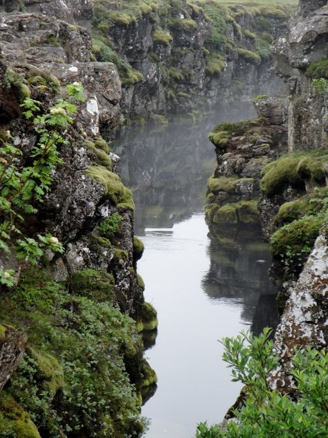 Mid-Atlantic Ridge in Iceland Mid Atlantic Ridge, Beautiful Sights, Beautiful Mountains, Mountain Landscape, Hot Springs, Travel Around, Iceland, Most Beautiful