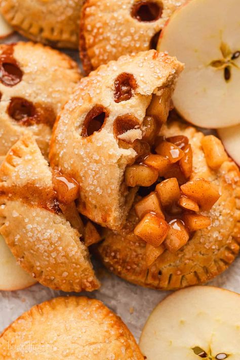 Hand Pie Crust Recipe, Pies Easy, Low Calorie Ice Cream, Apple Pie Recipe Easy, Homemade Apple Pie Filling, Apple Hand Pies, Homemade Apple Pie, Brunch Desserts, Apple Pie Filling