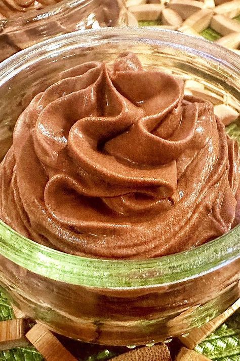 Blender Chocolate Mousse, Jello Pudding Recipes, Pastry Cream Recipe, Deserts Easy, Festive Recipes, Chocolate Mousse Recipe, Cold Desserts, Espresso Powder, Mousse Recipes