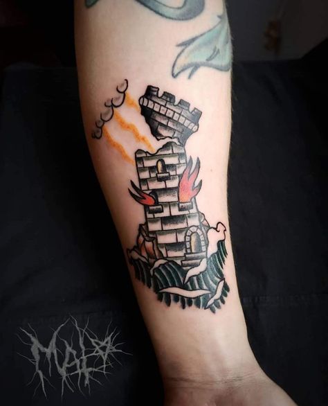 American Traditional Tower tattoo x Matthew Diaz.  Instagram x @snakesanddaggers Traditional Burning Castle Tattoo, The Tower Tattoo, Watchtower Tattoo, Tower Tattoo, Burning City, Modern Myth, Tarot Tattoo, City Tattoo, Traditional Tattoos