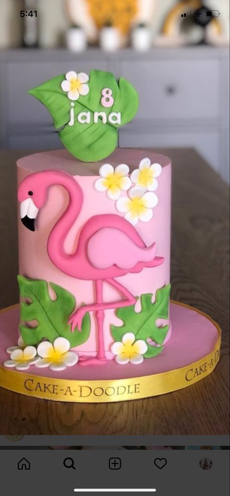 Small Flamingo Cake, Flamingo Cakes Birthday, Simple Flamingo Cake, Flamingo Birthday Cakes, Flamingo Cake Birthday, Flamingo Cake Ideas, Tropical Cake Design, Fondant Flamingo, Tropical Flamingo Cake