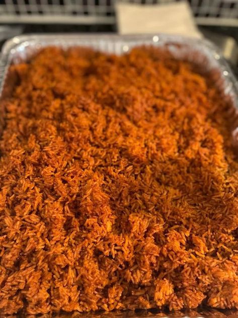 Jollof Rice Aesthetic, Party Jollof Rice, African Dishes, Food Snap, Simple Family Meals, Rice Food, West African Food, Bistro Food, Jollof Rice