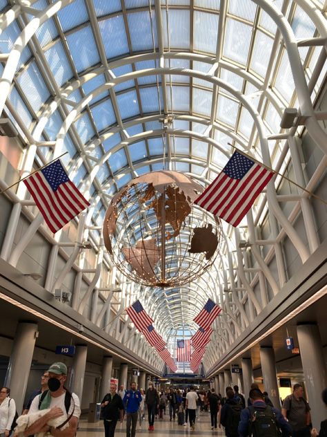 Chicago O'hare Airport, Good Vibes Wallpaper, Chicago Trip, Chicago Aesthetic, Travel International, Moving To Chicago, Easter 2023, O Hare, Holiday Romance