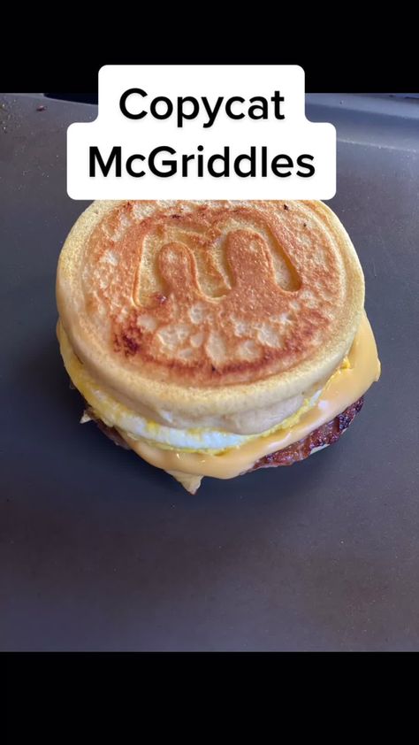 McGriddles at home!! My kids devoured these! #foodtok #foodie #auntbeespantry #preptok #homeschoolmom #boymom #toddlermom #momlife #foodie Black Stone Mcgriddles, At Home Mcgriddle, Blackstone Mcgriddle, Black Stone Breakfast, Blackstone Breakfast Ideas, Griddle Ideas, Blackstone Ideas, Griddle Cooking Recipes, Grill Ideas