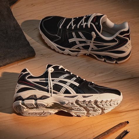 Asics Gel Kayano, Gel Kayano, Asics Sneakers, Hype Shoes, Shoe Inspo, Sneakers For Men, Aesthetic Shoes, Swag Shoes, Streetwear Men Outfits