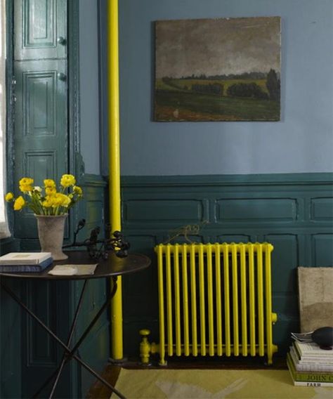 Painted radiators add bright pops color. Painted Radiator, Old Radiators, Apartment Loft, Piano Studio, Pipe Decor, Basement Ceiling, Industrial Interior Design, Flat Ideas, Radiator Cover