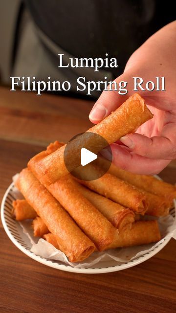 How To Make Lumpia, Spring Roll Wrapper Ideas, Air Fryer Lumpia, Lumpia Recipe Filipino, Filipino Spring Rolls, Lumpia Filipino, Banana Sauce, Lumpia Recipe, Easy Filipino Recipes