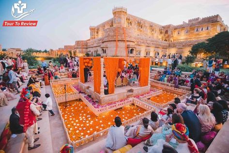 Are you looking for the best destination wedding venues in Jaipur? Here are the top 10 wedding venues for a budget destination wedding in Jaipur. Check Out. Destination Wedding Budget, Indian Desert, Destination Wedding Cost, Indian Wedding Theme, Indian Destination Wedding, Wedding Hall Decorations, Marriage Decoration, Mandap Decor, Desi Wedding Decor