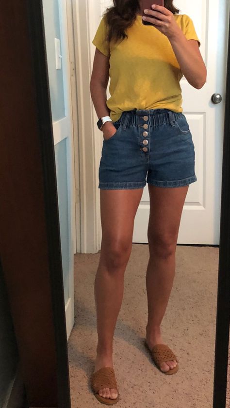 Yellow top, denim button-fly paper bag shorts, camel slide sandals •mustard tee •high-waisted shorts •summer outfit Shorts Summer Outfit, Outfit Yellow, Fly Paper, Paper Bag Shorts, Summer Shorts Outfits, Yellow Outfit, Closet Inspiration, Yellow Shirts, Shorts Summer