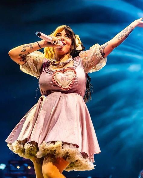 Photos of Melanie performing in Amsterdam 10/1/24 ♡ ♡ ♡ #melaniemartinez #foryou #portals #portalsalbum #portalsmelaniemartinez #trilogytourmeleniamartinez #fanpage #trilogytour #melaniemartinezfan #melaniemartinezfanpage #melanie #martinez #melaniefan Melody Martinez, Melanie Martinez Concert, Melanie Martinez Drawings, Melanie Martinez Photography, Trilogy Tour, Shes Amazing, Hayley Williams, Baby Colors, Melanie Martinez