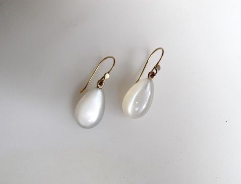 White Teardrop Earrings, Jewelry Sketches, Pebble Jewelry, Faberge Jewelry, Circle Quotes, Jewellery Sketches, Jeweled Earrings, Groom Wear, Moonstone Earrings