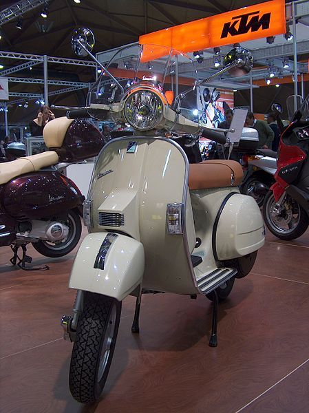 T5 Millennium from the PX series. The largeframe Vespa evolved into the PX range in the late 1970s. After production of the PX ceased, sales of the LML Star, an Indian-made copy of the PX, soared. Piaggio then reintroduced the PX 125 and 200 models in 2010. The smallframe evolved into the PK range in the early 1980s, although some vintage-styled smallframes were produced for the Japanese market as late as the mid-1990s Lml Vespa, Vespa 200, Vespa T5, Vespa Px 200, Vespa Px 150, Piaggio Scooter, Vespa Smallframe, Vespa Px 125, Vespa 150