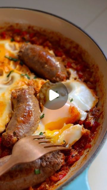 Dine With Didi on Instagram: "Boerewors Shakshuka - the ultimate boujee brunch on a budget 🍳 

Shop all ingredients from @picknpay in-store, online or picknpayasap.

Be sure to catch the latest episode of @sa_masterchef every Saturday at 19:30 on S3 for fresh inspiration, straight from your TV to your kitchen.

Ingredients list 
600g boerewors 
Half onion chopped 
Half red pepper chopped 
1 tbs crushed garlic 
2 grated tomato 
1 tbsp veggie seasoning 
1 tbsp garden herbs and garlic seasoning 
1 tsp chilli explosion
1 tbsp steak or Cajun seasoning 
1 tbsp sugar 
1 sachet liquid stock 
3-5 eggs 
oil 

Instructions 
In a pan preheat your oil (as needed) and sauté the wors and allow to brown evenly.
In a deep cast-iron skillet, sauté the Onion and red pepper in Olive Oil (as needed) until tra Boerewors Recipe Dishes, Boerewors Recipe, Boujee Brunch, Brunch On A Budget, Veggie Seasoning, Grated Tomato, Kitchen Ingredients, Garden Herbs, Garlic Seasoning