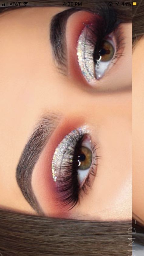 Gold Glitter Cut Crease, Maquillaje Cut Crease, Glitter Cut Crease, Prom Eyes, Fall Eye Makeup, Maquillage Yeux Cut Crease, Eye Makeup Cut Crease, Make Up Gold, Cut Crease Eyeshadow