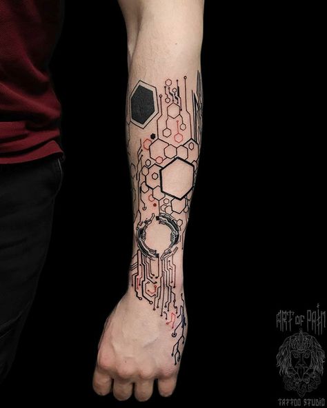 Back Of Hand Tattoos, Arrow Compass Tattoo, Phoenix Tattoo For Men, Electronic Tattoo, Honeycomb Tattoo, Cyberpunk Tattoo, Biomechanical Tattoo, Muster Tattoos, Geek Tattoo