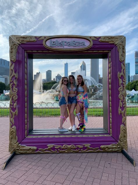 Giant Photo Frame, Photo Op Ideas, Booth Ideas, Bid Day, Photo Op, Day Party, Photo Booth, Photo Frame, Festival