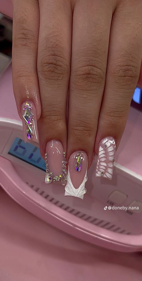 French Nails Acrylic Designs, Short Classy Nail Designs 2024, French Tip Birthday Nails, Silver Bling Nails, Shorties Acrylic Nails, 2024 Color Trends, Boujee Nails, Summer Nails 2024, Acrylic Nails Nude