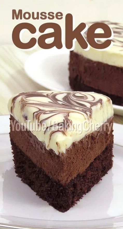 Double Chocolate Mousse, Fluffy Chocolate Cake, Chocolate Mousse Cake Recipe, Nutella Mug Cake, Mousse Cake Recipe, Resep Brownies, Chocolate Mousse Cake, Mousse Recipes, Mouse Cake