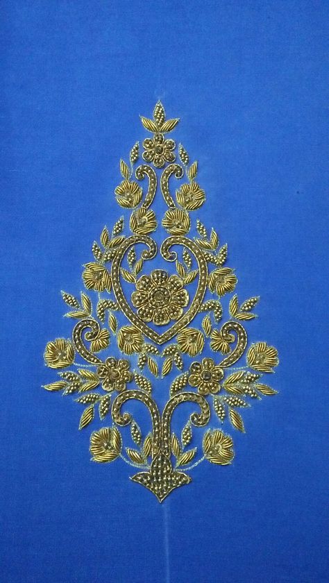 Basic Blouse Designs, Maggam Blouse, Zardosi Embroidery, Gold Work Embroidery, Hand Work Design, Birds Embroidery Designs, Hand Embroidery Dress, Crazy Quilting, Hand Embroidery Tutorial