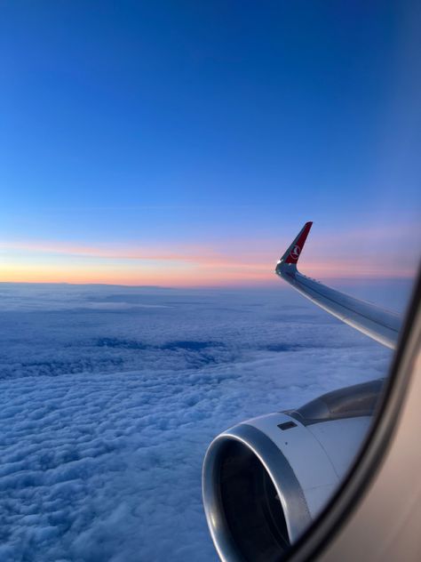 Plane view, sunrise aesthetic, aesthetic clouds, 5 am Turkish Airlines Aesthetic, Airlines Aesthetic, Air Turkish, Plane View, Aesthetic Clouds, Sunrise Aesthetic, Turkish Airlines, Aesthetic Aesthetic, Airlines