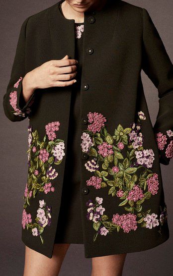 Bonded Crepe Embroidered Coat by Zac Posen Office Wear Outfit, Embroidery Winter, Kitenge Dress, Kitenge Designs, Flowy Gown, Ghanaian Fashion, Embroidered Coat, African Print Fabric, Vogue Russia