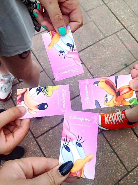 How cute are tbe paper tickets at Disneyland Paris #disneylandparis #disneyparks Disneyland Paris Food, Disneyland Packages, Disneyland Paris Shops, Disneyland Paris Tickets, Disneyland Paris Fireworks, Paris Souvenirs, Disney Starbucks, Paris Food, Disneyland Tickets