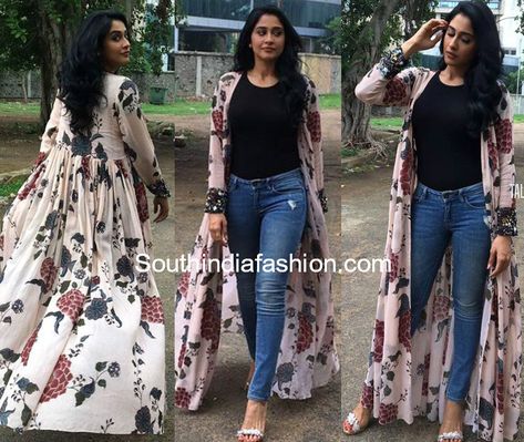 Regina Cassandra's Stylish Look Regina Cassandra, Shrug For Dresses, Long Kurti Designs, Salwar Kamiz, Mode Abaya, Indian Gowns Dresses, Kurti Designs Party Wear, Designer Party Wear Dresses, Jacket Outfit