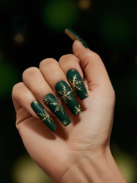 Top 26 Green Christmas Nail Ideas for 2024: Stunning Acrylic, Gel, and Matte Designs Matte Green And Gold Christmas Nails, Christmas Nails Forest Green, Forest Green Holiday Nails, Christmas Green And Gold Nails, Forest Green Gold Nails, December Nails Green And Gold, Dark Green Xmas Nails, Green And Gold Nails Square, Golden Green Nails