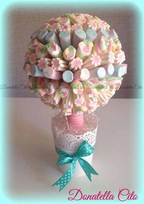 Marshmallow tree! Marshmallow Tree, Candy Birthday Cakes, Chocolate Covered Oreos, Dreamy Art, Sweet Gifts, Marshmallows, Chocolate Covered, Cake Pops, Candy Bar