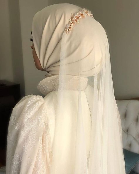 Wedding Hijab Styles, Bridal Hijab Styles, Muslim Wedding Gown, Baju Kahwin, Nikah Outfit, Minimal Wedding Dress, Muslimah Wedding Dress, Nikah Dress, Muslimah Wedding