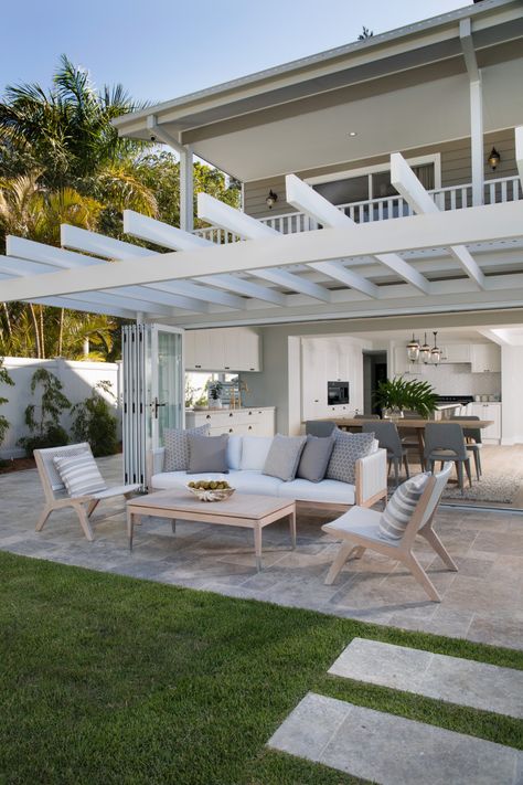 _M3A0886-2 Hampton Pergola, Hamptons House Exterior, Sunset Drive, Camps Bay, Homes Exterior, Small Patio Garden, Patio Inspiration, Cottage Exterior, Outdoor Living Design