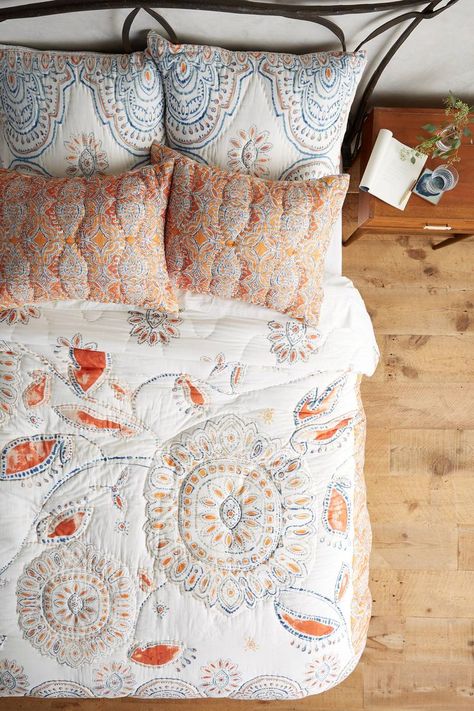 Kitula Quilt | Anthropologie Anthropologie Quilt, Bedroom Wall Design Ideas, Personal Bubble, Manifestation 2024, Pretty Interiors, Cheap Throw Pillows, Wall Design Ideas, Uni Room, White Bed