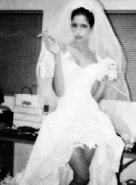 stephanie seymour | Tumblr Stephanie Seymour Wedding Dress, Stephanie Seymore, November Rain Wedding, Rain Wedding, Rain Dress, Bride Costume, Runaway Bride, November Rain, Stephanie Seymour