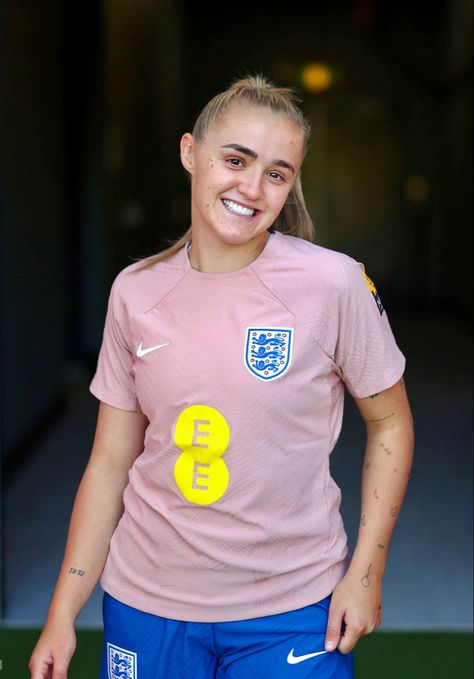 Georgia Stanway, Sarada Cosplay, Soccer Girlfriend, England Ladies Football, England Women, Orlando Pride, England Players, Female Soccer Players, Girls Soccer