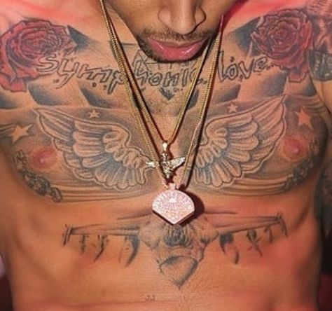 Chris Brown Chest Tattoo, Chris Brown Photos, Brown Tattoo, Black Men Tattoos, Brown Pictures, Chris Brown Pictures, Breezy Chris Brown, Men Tattoos, Chest Tattoos