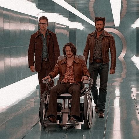 Logan X Charles, Logan Days Of Future Past, Charles Xavier Days Of Future Past, X Men Days Of Future Past, Hank Mccoy Beast, X Men Aesthetic, Xmen Days Of Future Past, Wolverine Aesthetic, X Men Wolverine