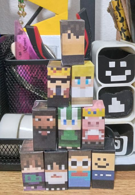 Really Good Movies, Good Movies, Pixel Art, Minecraft, Pins, Art