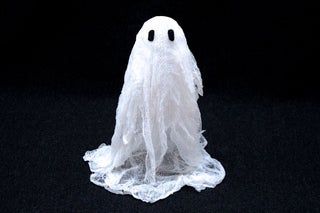 Cheesecloth Ghost Diy, How To Make Ghosts, Diy Halloween Ghosts, Cheesecloth Ghost, Liquid Starch, Decorate For Halloween, Halloween Ghost Decorations, Ghost Diy, Halloween Games For Kids