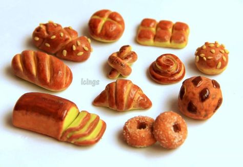 Fondant bread toppers!! by Ashwini Hebbar Fondant Food Toppers, Fondant Ideas, Sugar Bread, Baking Stuff, Food Topper, Fondant Toppers, Loaf Cake, Bakery Bread, Miniature Doll