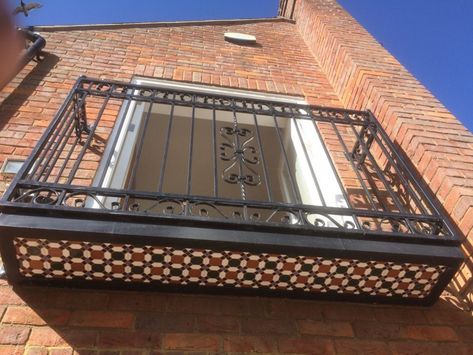 Juliet Balcony Ideas, Door Sheds, Barn Windows, Rustic Cottage Style, Grill Designs, Juliette Balcony, Window Balcony, French Balcony, Juliet Balcony