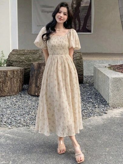 فستان زهري, Simple Frocks, Frock For Women, Modest Dresses Casual, Modest Clothing, Frock Design, Modest Fashion Outfits, Puffed Sleeves Dress, Women Long Dresses