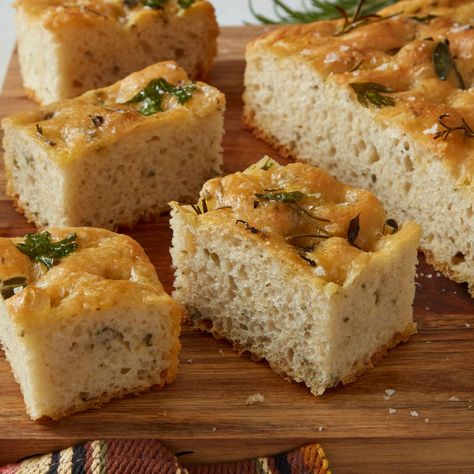 herb foccacia recipe Dinner Ideas For 4, Christmas Eve Dinner Ideas, Herb Focaccia, Foccacia Recipe, Thanksgiving Bread, Homemade Bread Recipes Easy, Homemade Bread Easy, Focaccia Recipe, Christmas Eve Dinner