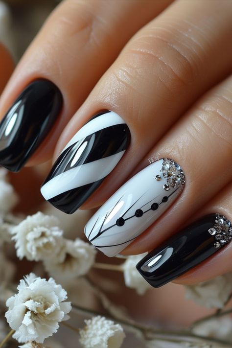 White Nail Designs 2024 Latest Nail Designs, Watercolor Tattoos, Fancy Nails Designs, White Nail Art, Pretty Nail Art Designs, Spring Equinox, White Nail Designs, Black Nail Designs, Nails Spring