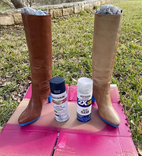 Spray Paint Boots, Leather Boots Diy, Spray Paint Shoes, Old Cowboy Boots, Boots Diy, Plastic Boots, Shoe Makeover, Leather Outfits Women, Taupe Boots