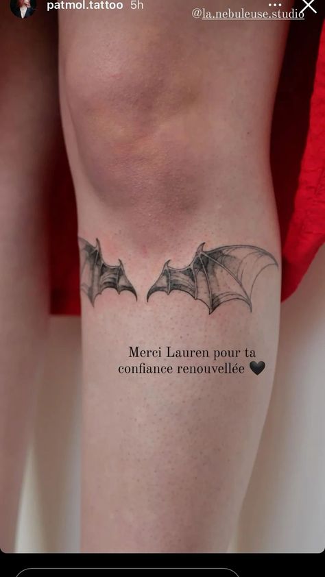 Vampire Wings Tattoo, Bat Rib Tattoo, Goth Wings Tattoo, Bat Wing Tattoo Back, Gothic Bat Tattoo, Goth Tattoo Designs, Bat Wings Tattoo, Bats Wings, Wing Neck Tattoo