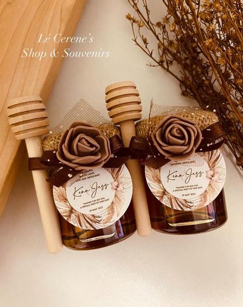 Lé Cerene’s Shop & Souvenirs Rusty Wedding, Honey Wedding, Wedding Giveaways, Pure Honey, Boho Wedding Decorations, Boho Theme, Wedding Souvenirs, Rustic Boho, Boho Wedding