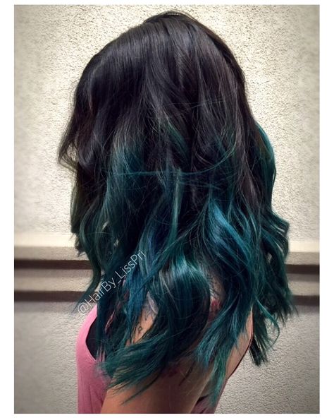 Some mermaid blue and peacock green action. Fashion colors. Mermaid hair. #HairArtistryByLissette #RockStarsUseOlaplex #DamiciSalon Peacock Blue Hair Color, Mermaid Hair Brunette, Teal Hair Color, Blue Green Hair, Teal Hair, Dye Ideas, Green Mermaid, Hair Color Blue, Peacock Green