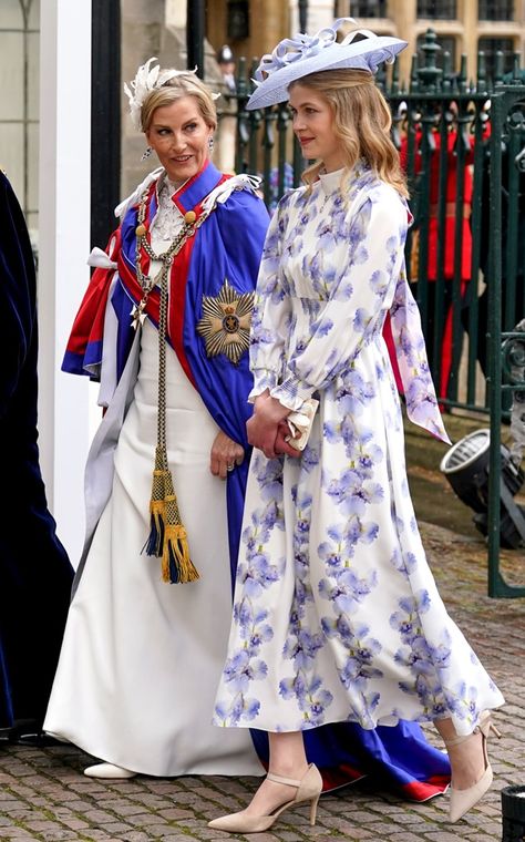 Coronation Outfit, Sophie Duchess Of Edinburgh, Princesa Anne, Louise Windsor, Duchess Of Edinburgh, Princesa Charlotte, English Royal Family, Lady Louise Windsor, Estilo Real