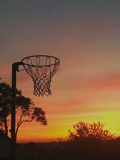 Aesthetic Netball Wallpaper, Netball Background, Sporty Wallpaper Aesthetic, Aesthetic Netball Pictures, Netball Motivation, Netball Aesthetic Wallpaper, Netball Wallpaper, Netball Photos, Netball Net